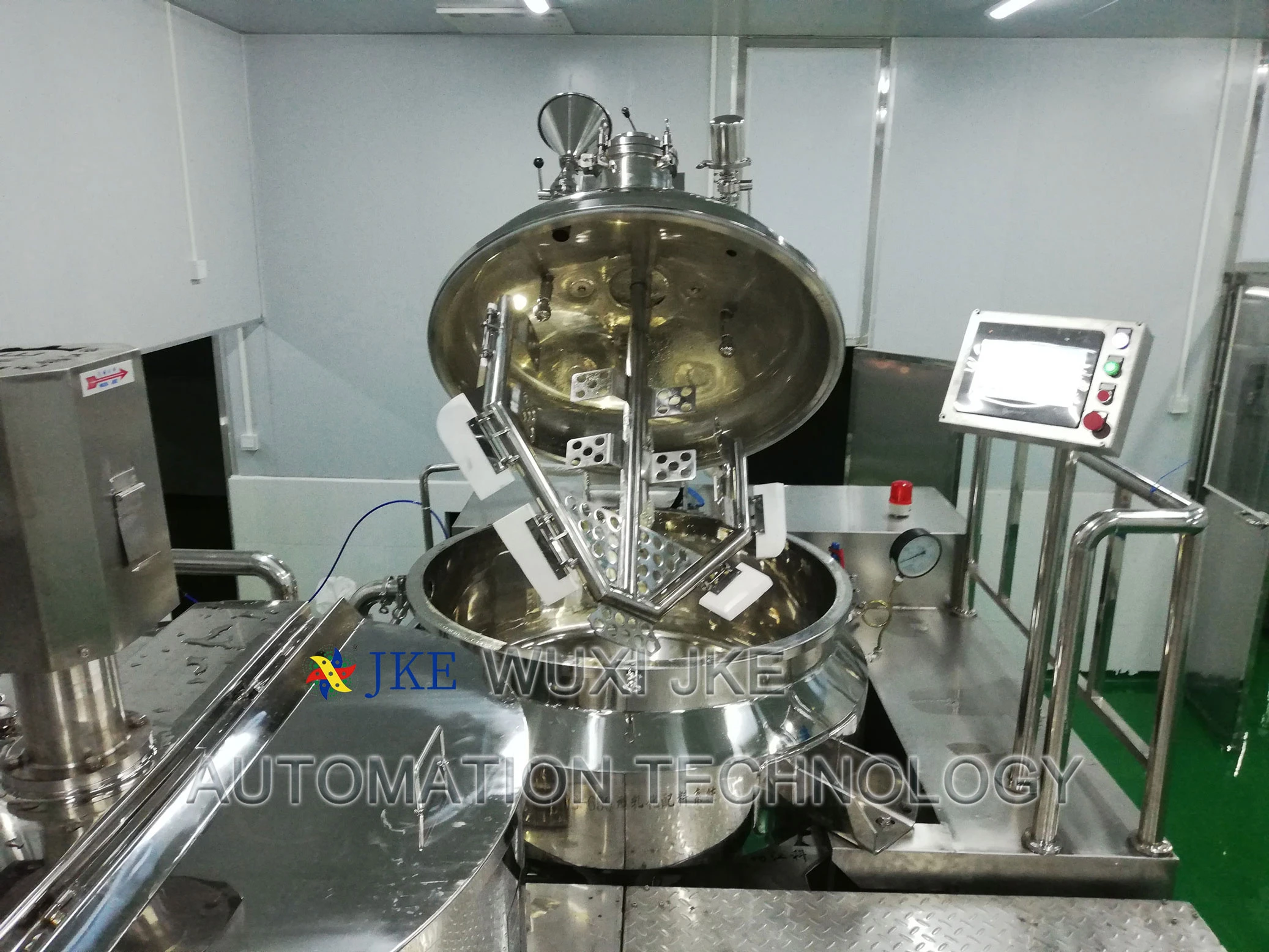 vacuum emulsifying machine